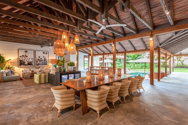 Living area - Beach Retreat - Alphonse Island - Seychelles Dive Resort