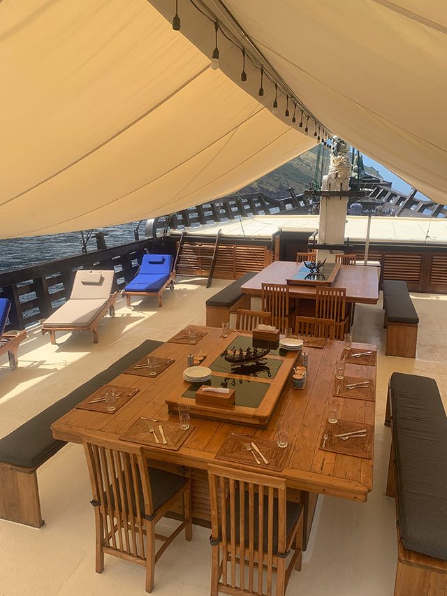 Main Deck - MSV Amira - Indonesia Liveaboard