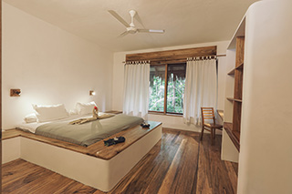 Studio Superior Room - Coral Eye