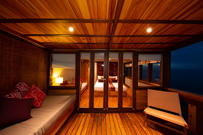 Master Cabin - Coralia - Indonesia Liveaboards