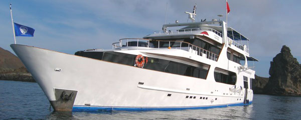 Galapagos Aggressor I & II - Galapagos Liveaboards - Dive Discovery Galapagos