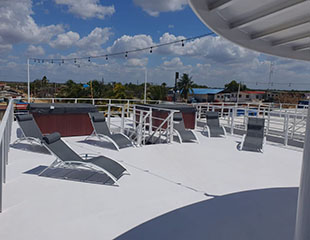 Sun deck - Jardines Avalon IV - Cuba Liveaboard