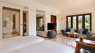 Impressive Forest Corner Suite - Maya Ubud, Bali