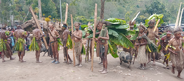 All five clans blow their bamboo flutes called Kuakumba