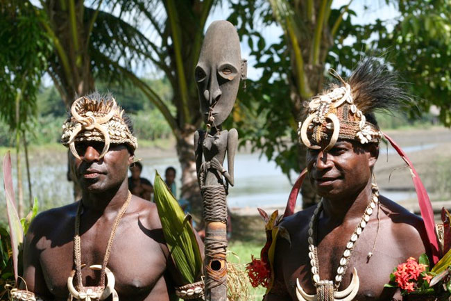 Sepik Spirit - PNG Resorts & Culture Lodges - Dive Discovery PNG