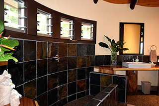 Bathroom - Taveuni Dive Resort - Fiji Dive Resorts