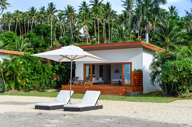 Standard Beachfront Villa - Tides Reach Resort - Fiji Dive Resort