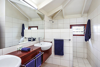 Bathroom - Premium Ocean View Villa - Volivoli Beach Resort - Fiji Dive Resort