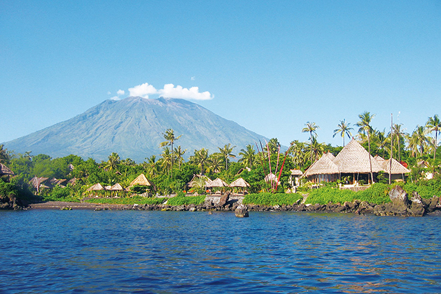 alamBatu Beach Bungalow Resort  - Indonesia Dive Resorts - Dive Discovery Indonesia