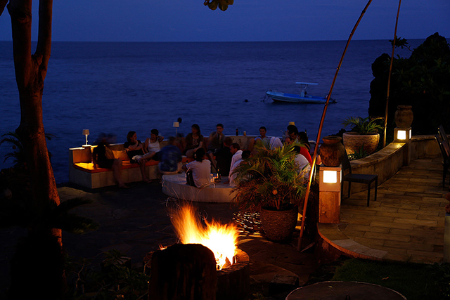 Sundown on the beach - alamBatu Beach Bungalow Resort