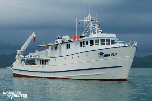 Sea Hunter - Cocos Island Liveaboards - Dive Discovery Cocos Island